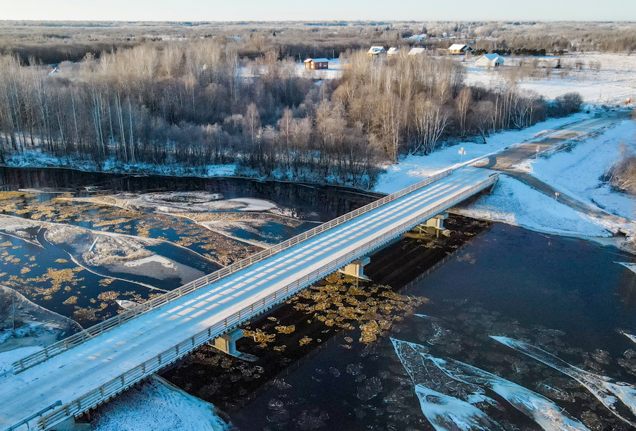 Архангельская область: в Каргопольском округе капитально отремонтированы мосты через Волошку и Ухту