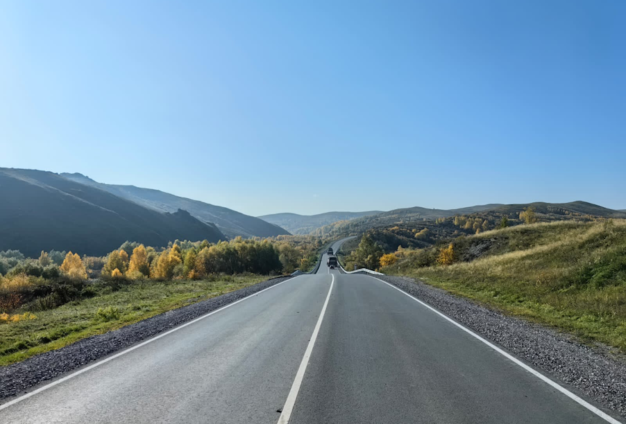 В Алтайском крае в 2023 году привели к нормативам свыше 500 км региональной и местной дорожной сети